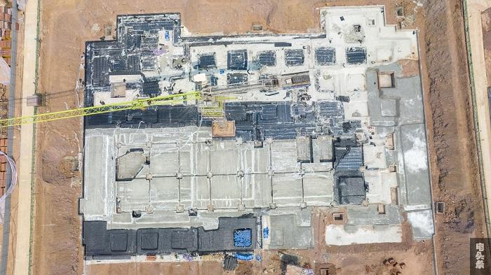 7、2023年3月22日，航拍位于藤县绿色新材料产业园主园区的广西建晖纸业林浆纸一体化项目正加快推进。（何华文）