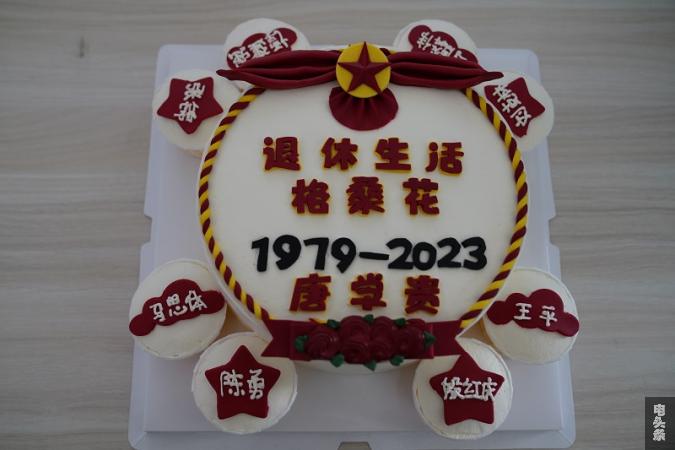安监一家人 王瑛摄